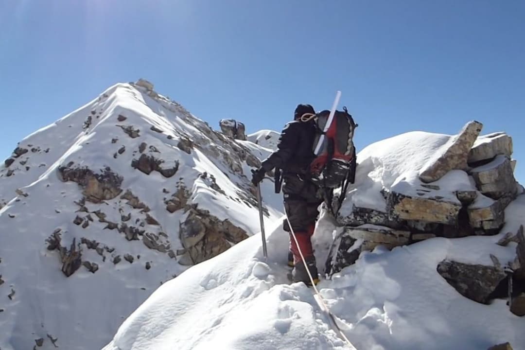 Yala Peak Climbing