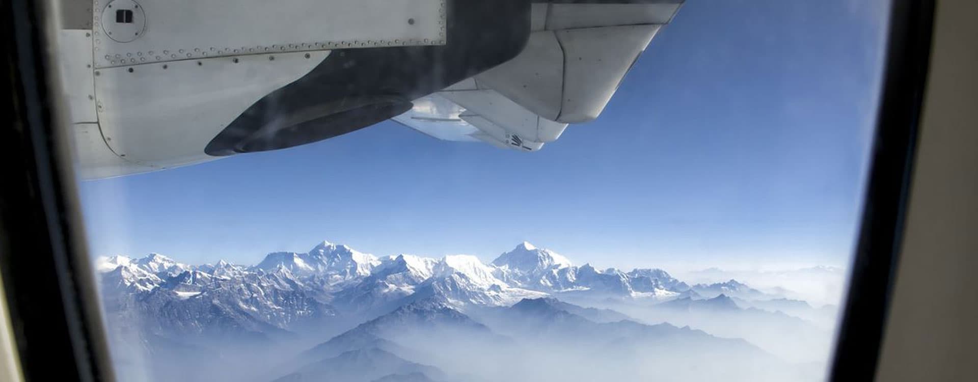 Everest mountain flight