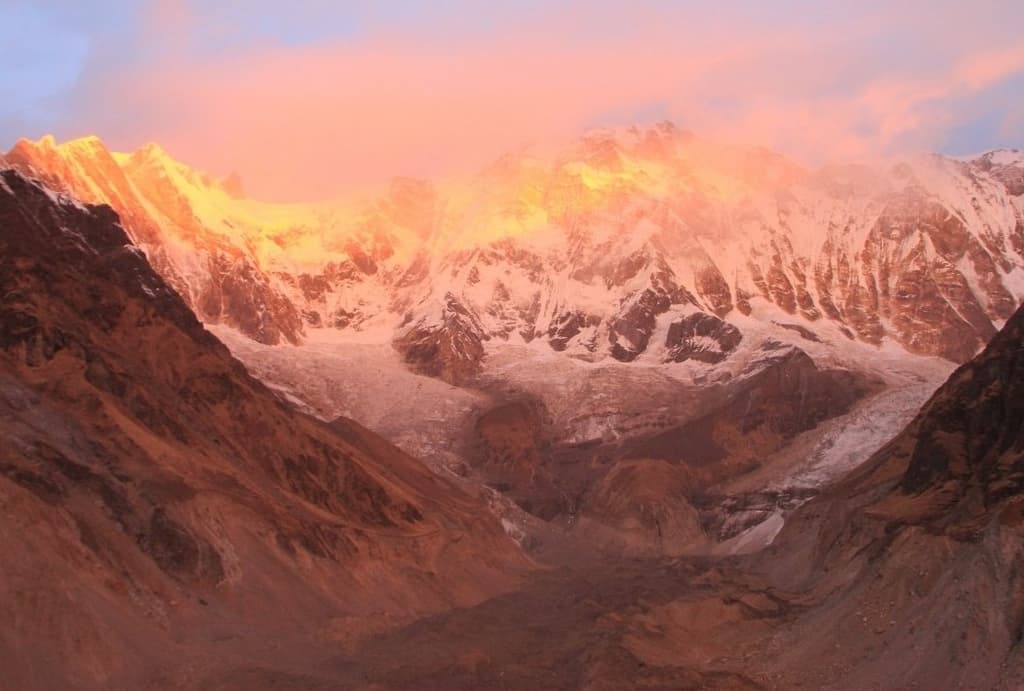 Annapurna Circuit Trek in November 2026: Clear Skies, Mountain Views & Thorong La